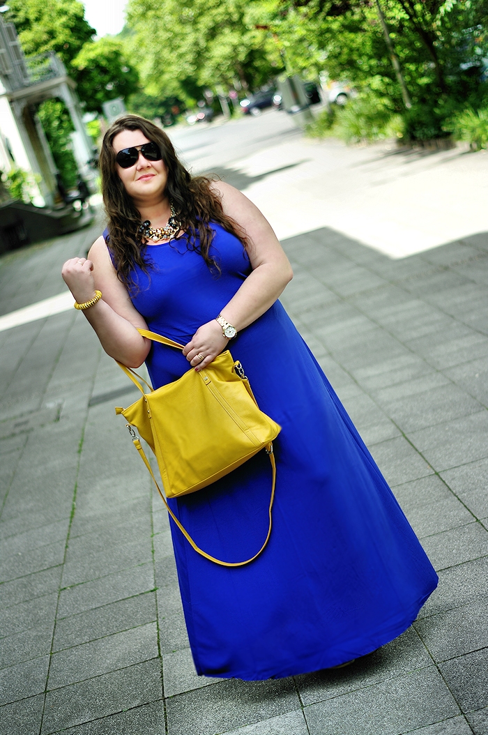 Große Größen Plus Size Fashion Blog cobalt kobalt maxi dress asos curve