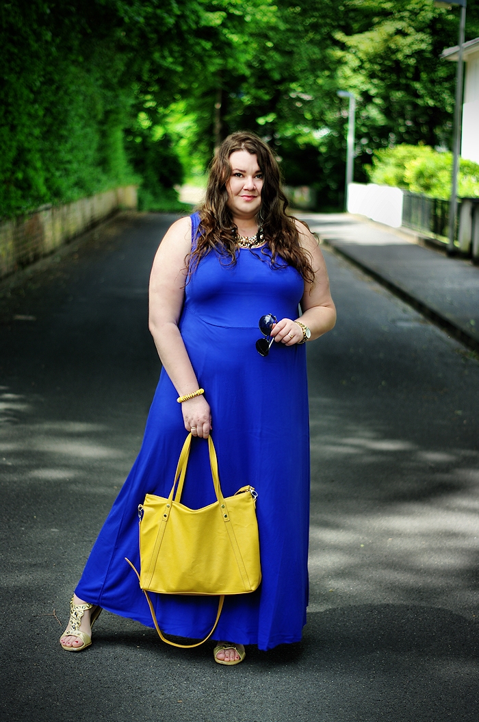 Große Größen Plus Size Fashion Blog cobalt kobalt maxi dress asos curve