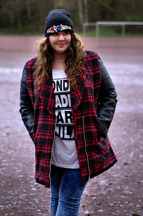 Große Größen Plus Size Fashion Blog Missguided tartan jacket